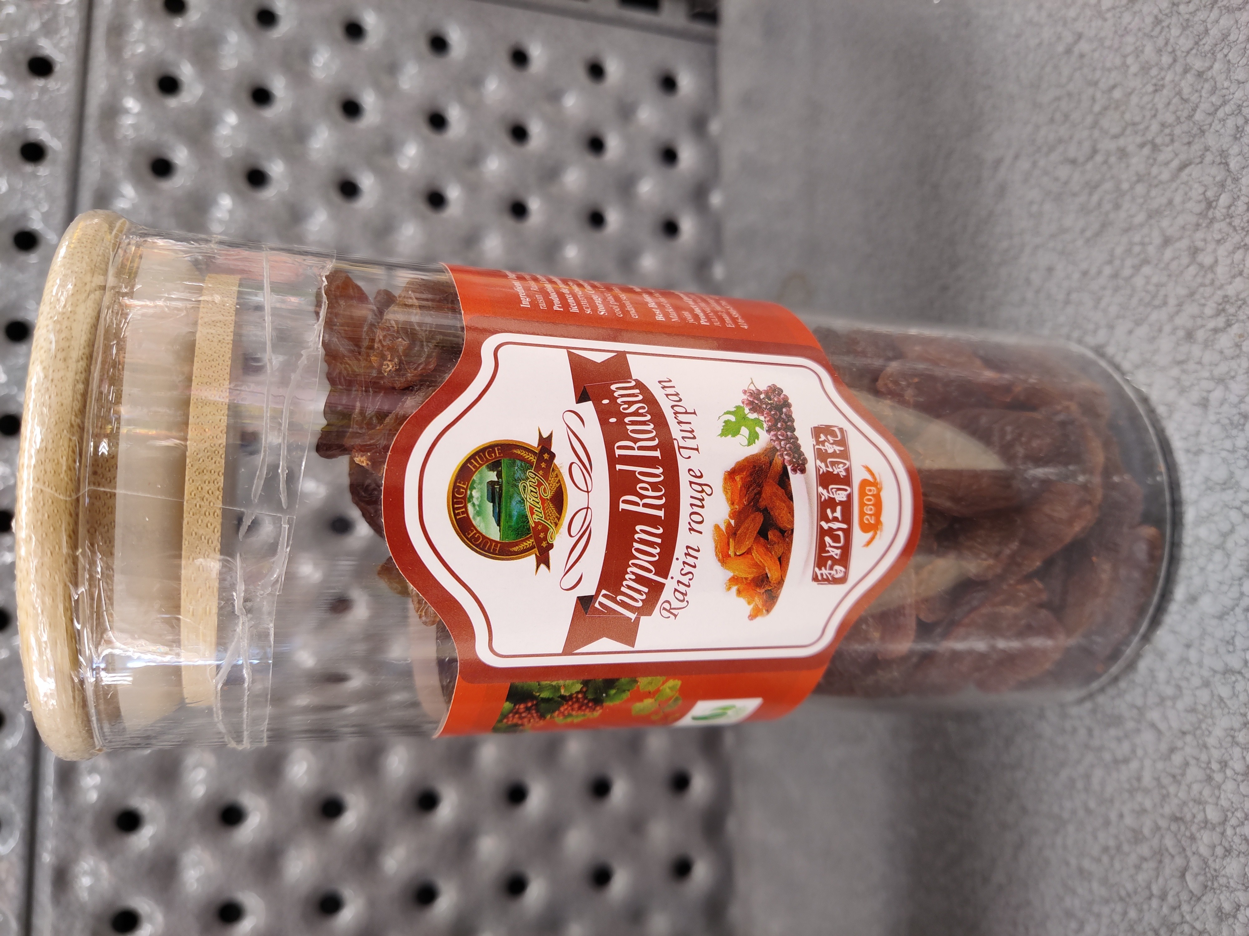 giant-fragrant-concubine-red-raisins
